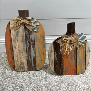 Kirkland’s Home x2 Wooden Farmhouse Rustic Pumpkins Decor w/Distressed Look EUC
